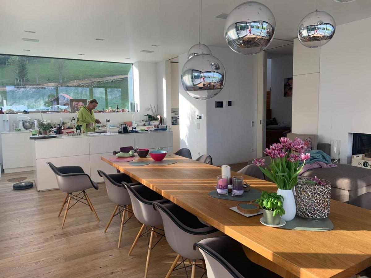 נוסדורף אם אטרסי Attersee Luxury Design Villa With Dream Views, Large Pool And Sauna מראה חיצוני תמונה